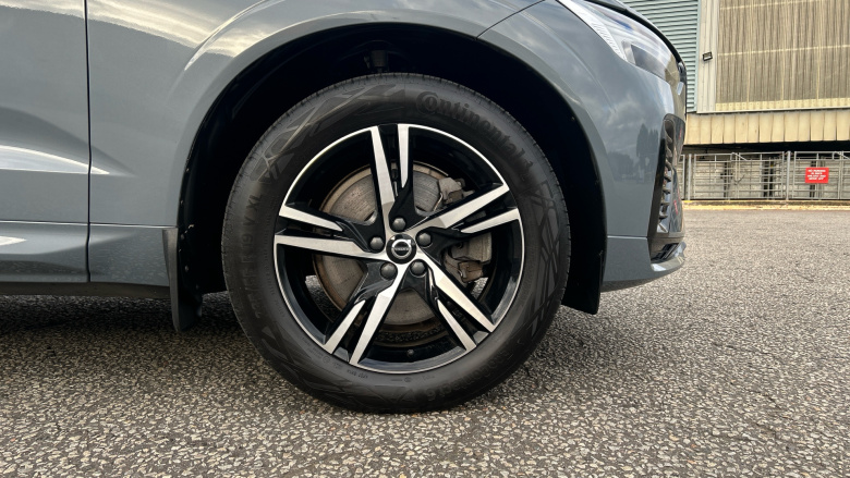 Volvo Xc60 2.0 B4D R DESIGN 5dr AWD Geartronic Diesel Estate